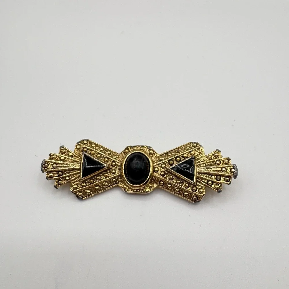 Vintage Good Tone Art Deco Style Brooch W Black Cabochon And Geometric Design